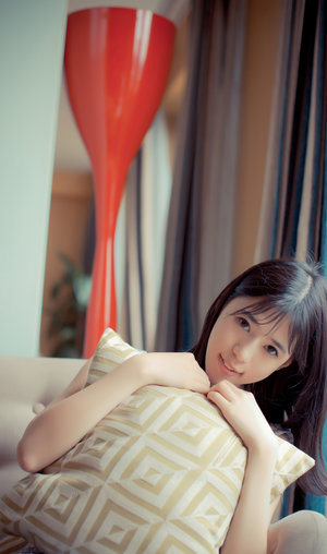欧洲美女人色视频